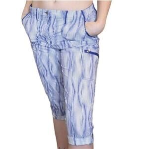 Chico's blue and white Cuffed capri pants size 2.5 US‎ 14